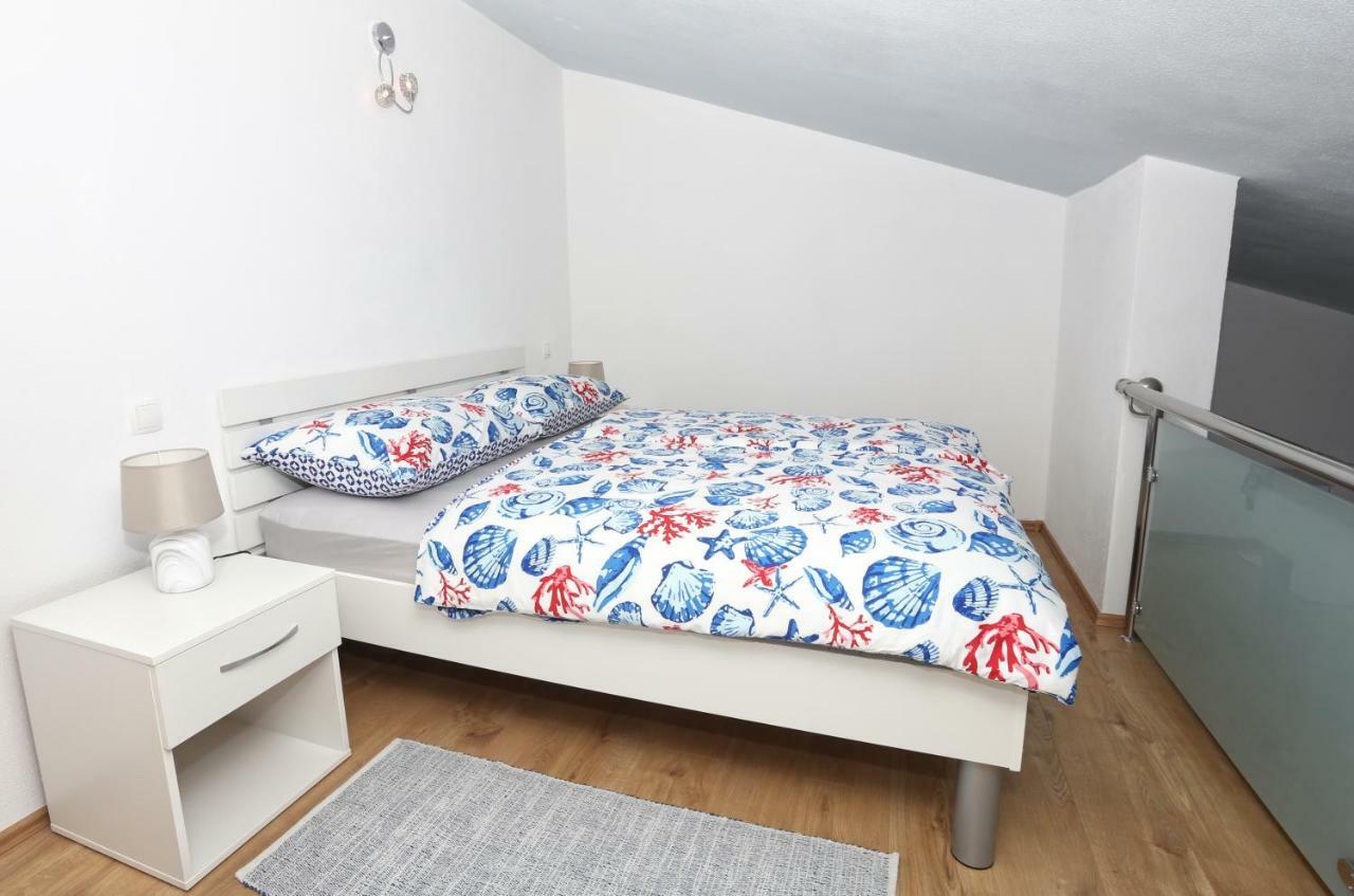 Apartman Kristian Trogir Exterior photo